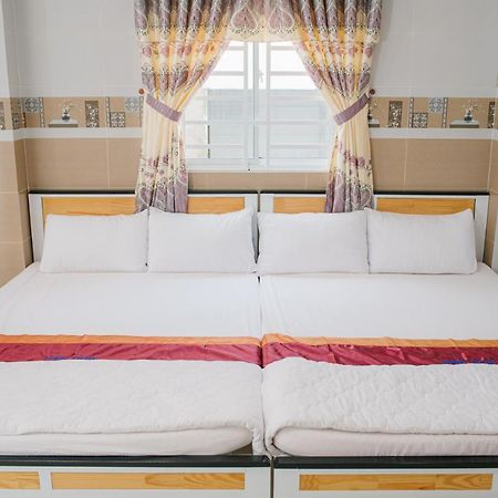 Hiep Hoa Hotel Чау-Док Экстерьер фото