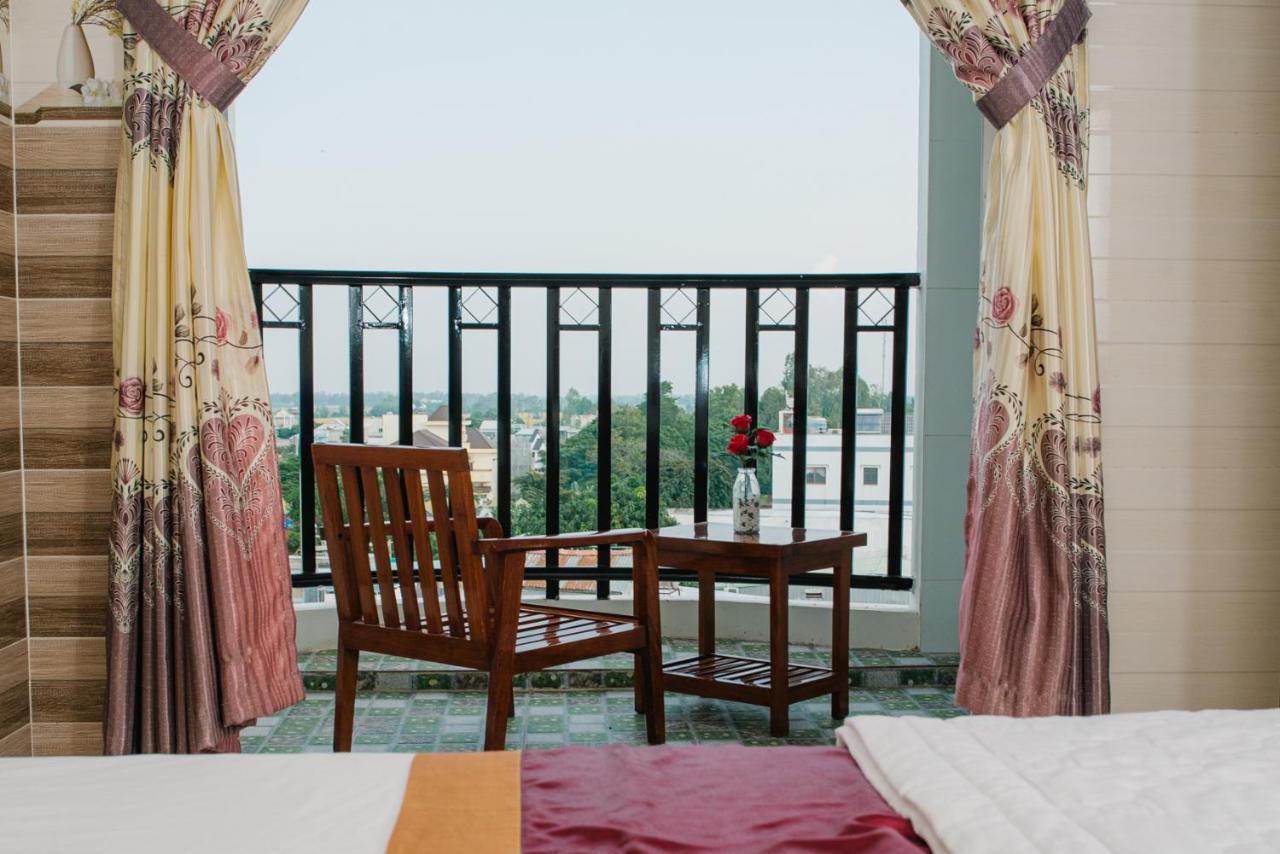 Hiep Hoa Hotel Чау-Док Экстерьер фото