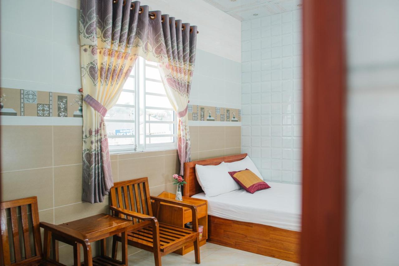 Hiep Hoa Hotel Чау-Док Экстерьер фото