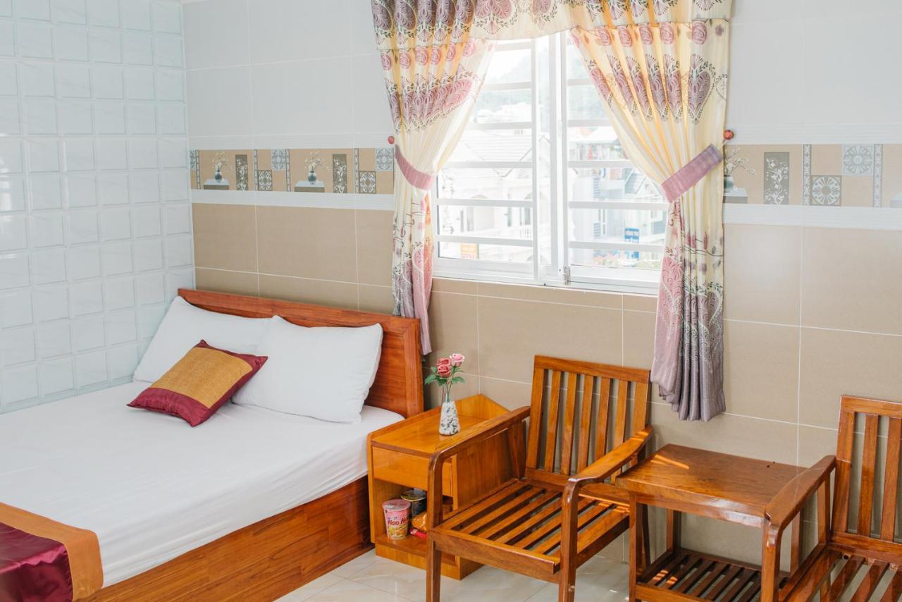 Hiep Hoa Hotel Чау-Док Экстерьер фото